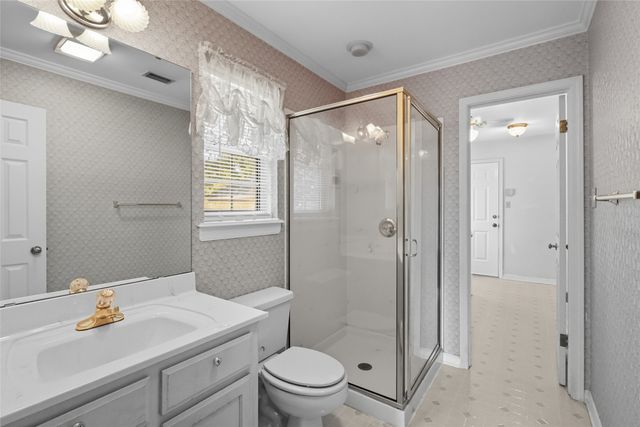 107 Lakewood Point Drive, Bossier City, LA 71111