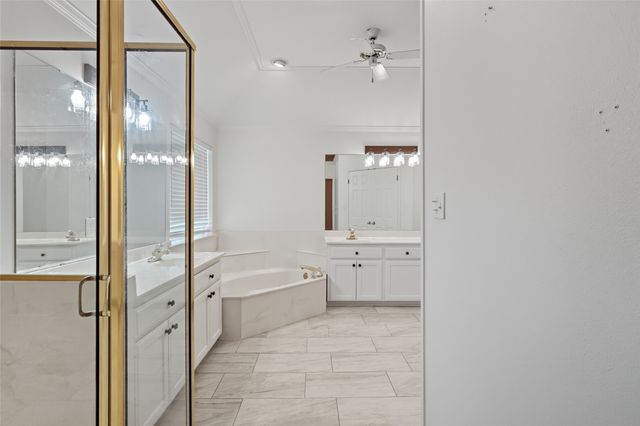 107 Lakewood Point Drive, Bossier City, LA 71111