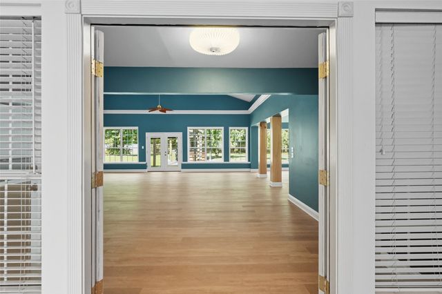 107 Lakewood Point Drive, Bossier City, LA 71111