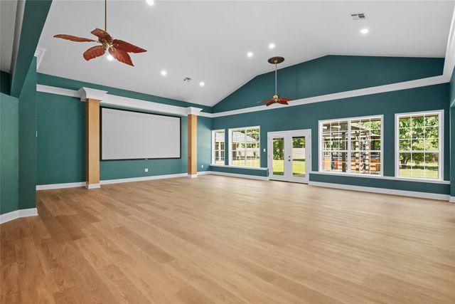 107 Lakewood Point Drive, Bossier City, LA 71111