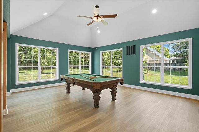 107 Lakewood Point Drive, Bossier City, LA 71111