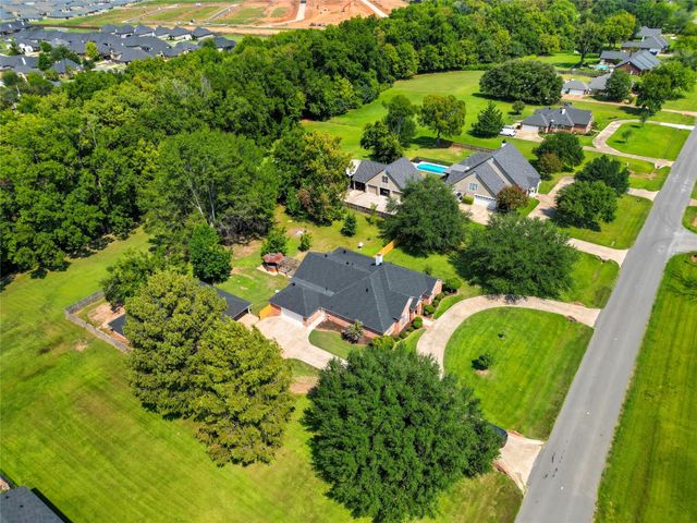 107 Lakewood Point Drive, Bossier City, LA 71111