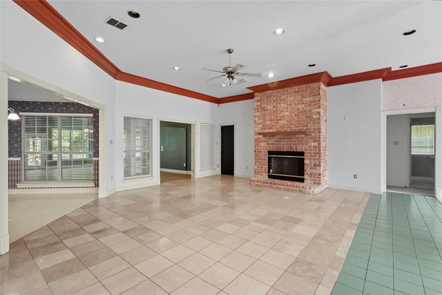 107 Lakewood Point Drive, Bossier City, LA 71111