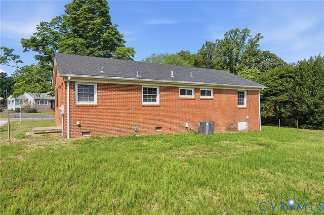7390 Brandy Creek Dr, Mechanicsville, VA 23111