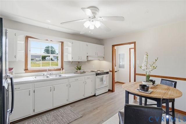 7390 Brandy Creek Dr, Mechanicsville, VA 23111