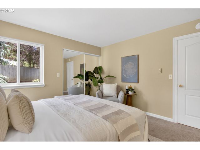 5225 JEAN Rd 512, Lake Oswego, OR 97035