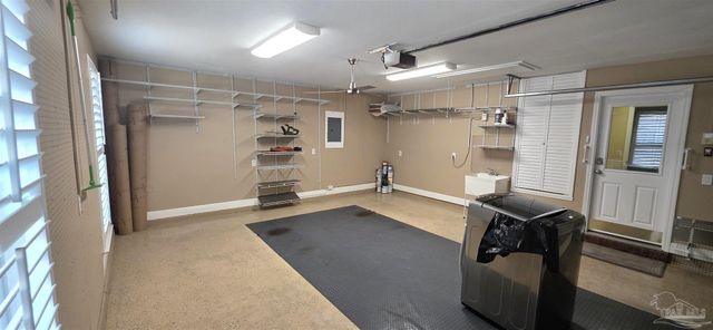 7812 Jewt Ln, Pensacola, FL 32526