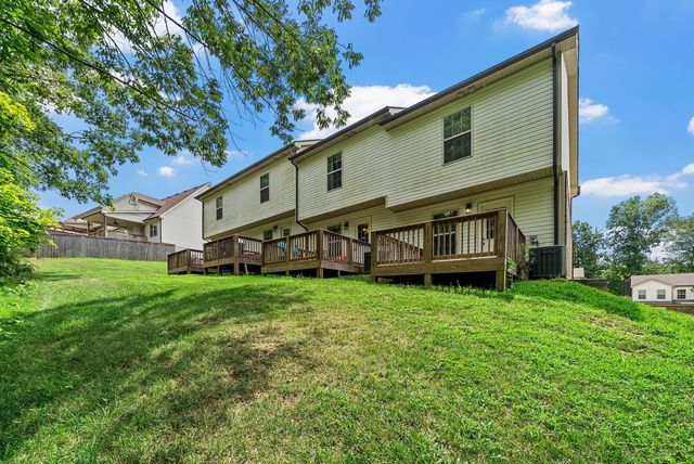 431 Glenstone Springs Dr Unit B, Clarksville, TN 37043