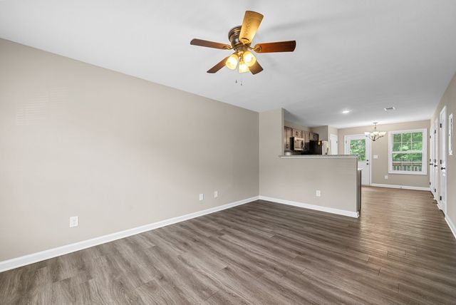 431 Glenstone Springs Dr Unit B, Clarksville, TN 37043