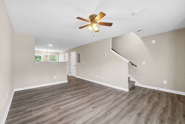 431 Glenstone Springs Dr Unit B, Clarksville, TN 37043