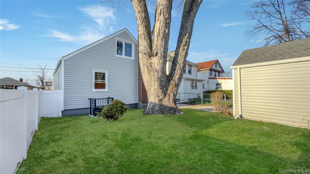 224 Windsor Parkway, Hempstead, NY 11550