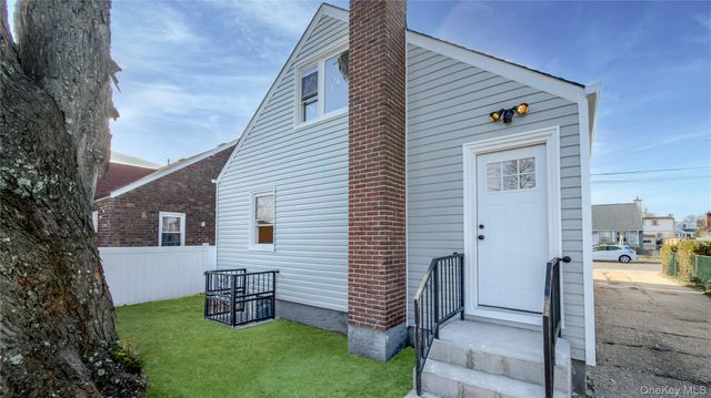 224 Windsor Parkway, Hempstead, NY 11550