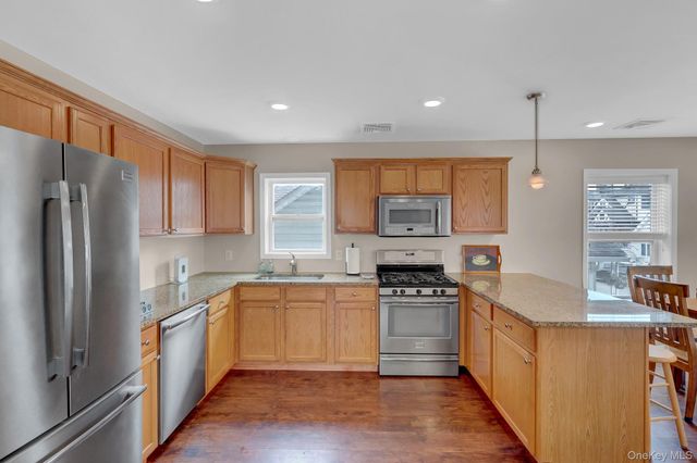 72 Arizona Avenue, Long Beach, NY 11561