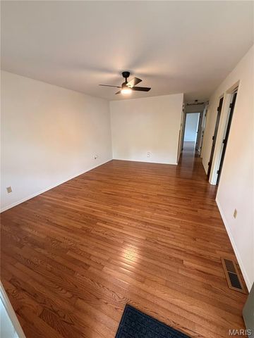5404 Quincy Street, St Louis, MO 63109