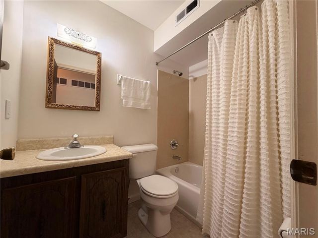 5404 Quincy Street, St Louis, MO 63109