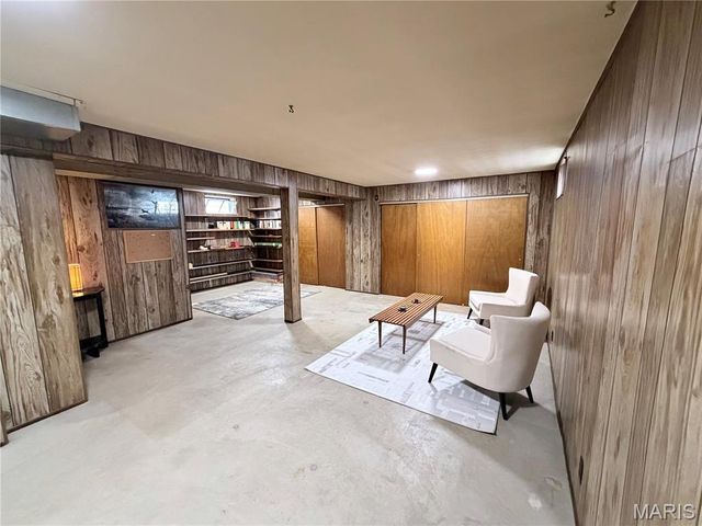 5404 Quincy Street, St Louis, MO 63109