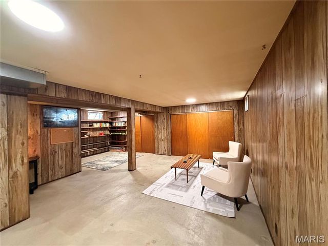 5404 Quincy Street, St Louis, MO 63109