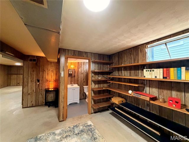 5404 Quincy Street, St Louis, MO 63109
