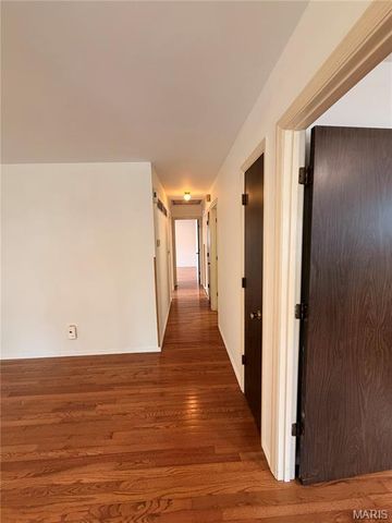 5404 Quincy Street, St Louis, MO 63109