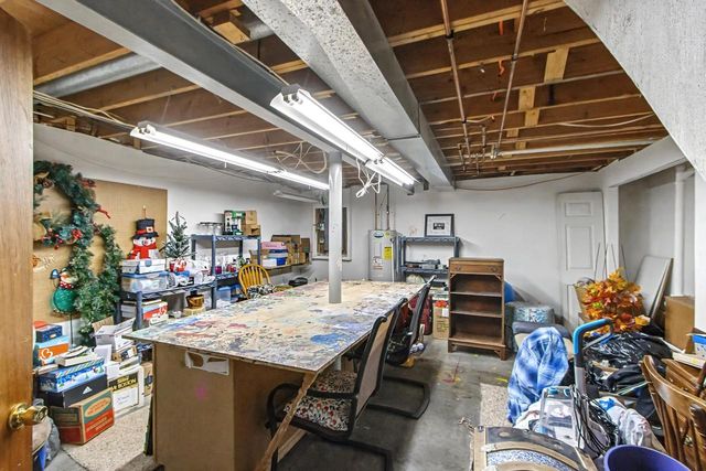 712 N Wuthering Hills Drive, Janesville, WI 53546
