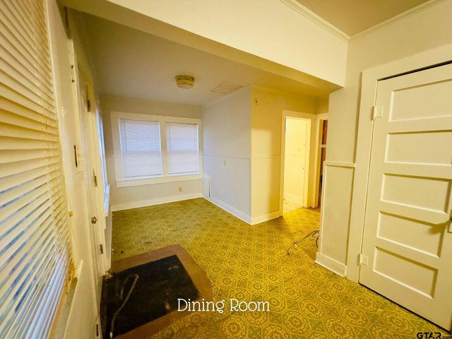 424 W Blackbourn St, Hawkins, TX 75765