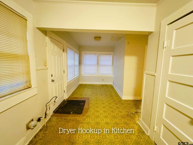 424 W Blackbourn St, Hawkins, TX 75765