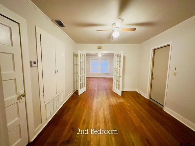 424 W Blackbourn St, Hawkins, TX 75765