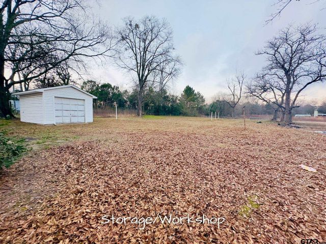 424 W Blackbourn St, Hawkins, TX 75765