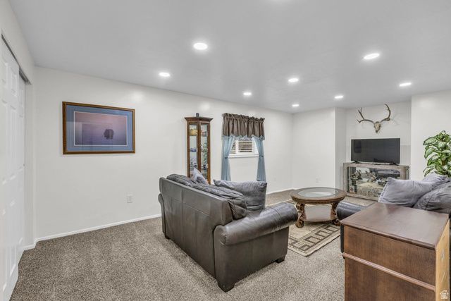 2088 W 7420 S, West Jordan, UT 84084