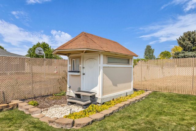 2088 W 7420 S, West Jordan, UT 84084
