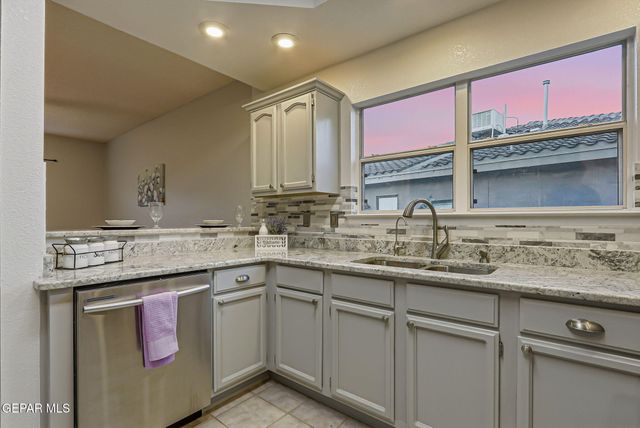 10840 LOMA DEL NORTE Drive, El Paso, TX 79934