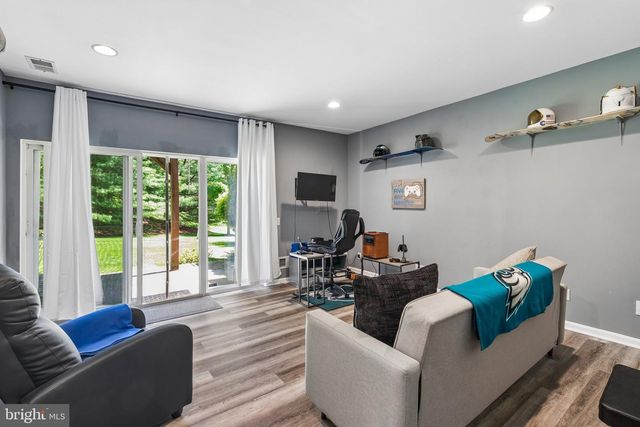 15 CHARTER OAK CT, Doylestown, PA 18901