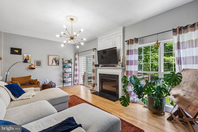 15 CHARTER OAK CT, Doylestown, PA 18901