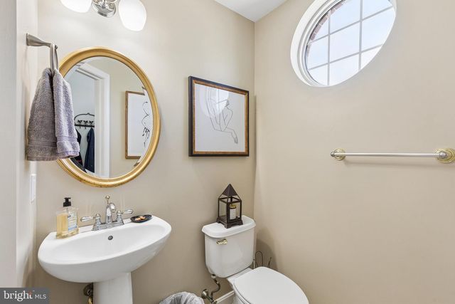 15 CHARTER OAK CT, Doylestown, PA 18901