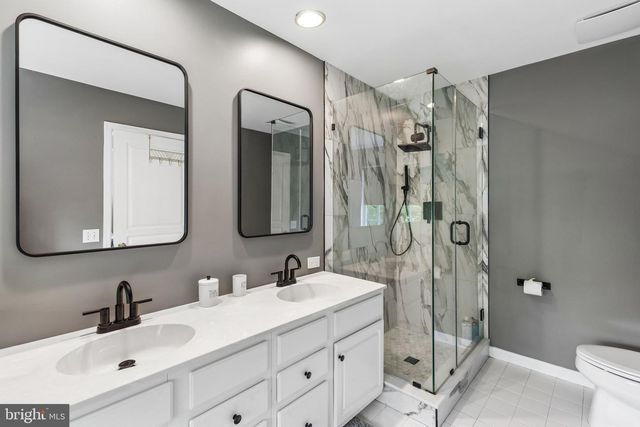 15 CHARTER OAK CT, Doylestown, PA 18901