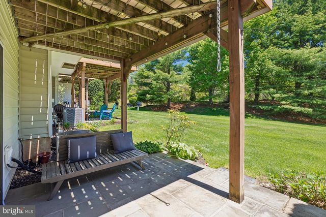 15 CHARTER OAK CT, Doylestown, PA 18901
