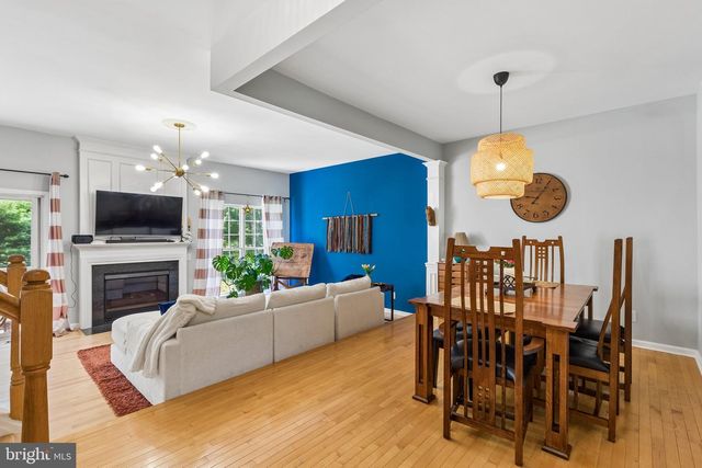 15 CHARTER OAK CT, Doylestown, PA 18901