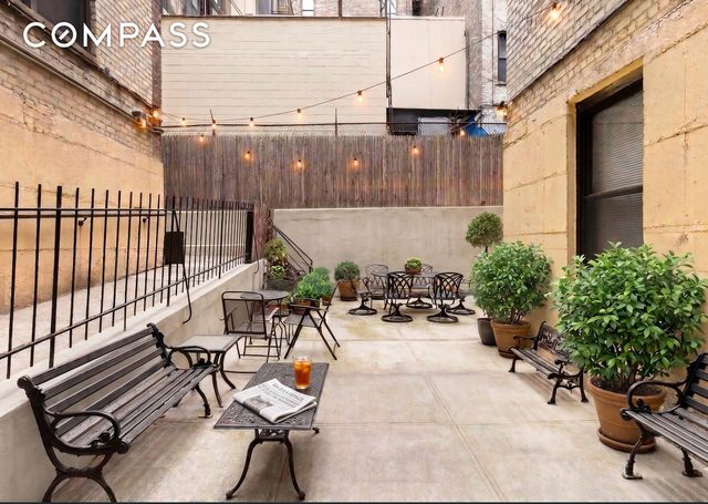 303 E 37th St Apt 3B, New York City, NY 10016