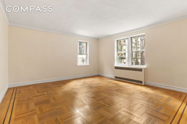 303 E 37th St Apt 3B, New York City, NY 10016