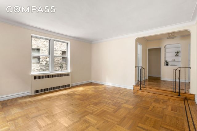 303 E 37th St Apt 3B, New York City, NY 10016