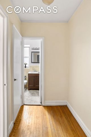 303 E 37th St Apt 3B, New York City, NY 10016