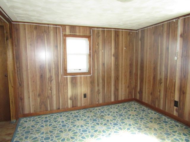 60 S Bridge Rd, Morris Twp, PA 15329