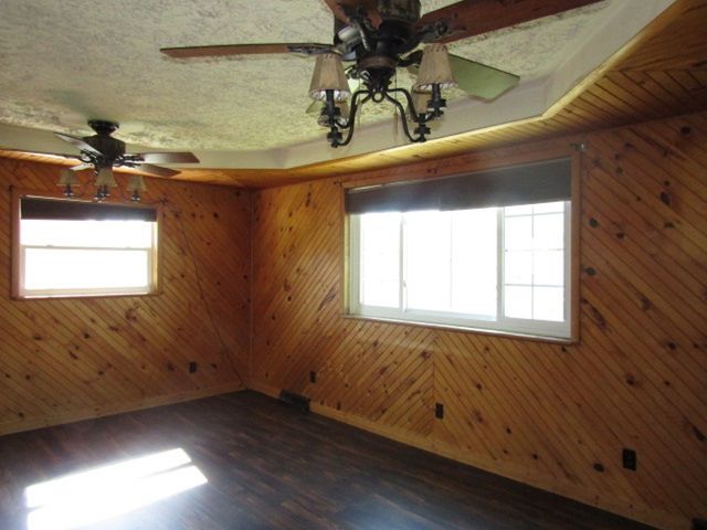 60 S Bridge Rd, Morris Twp, PA 15329