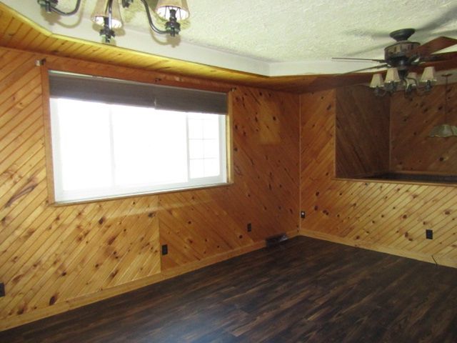 60 S Bridge Rd, Morris Twp, PA 15329