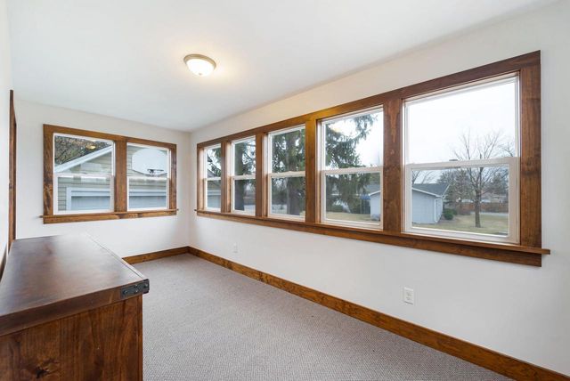 14829 Washington AVENUE, Union Grove, WI 53182