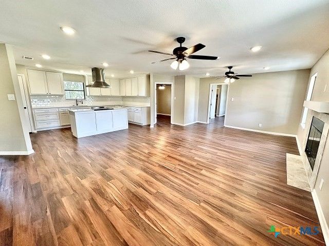 505 N 16th Street, Port O'connor, TX 77982