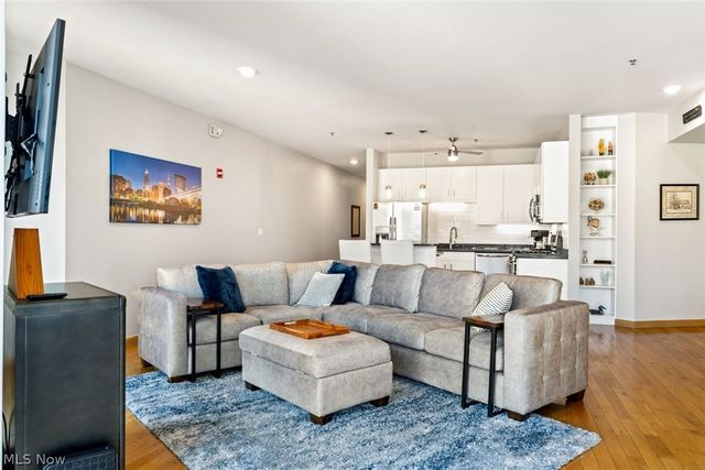 701 W Lakeside Avenue 803, Cleveland, OH 44113