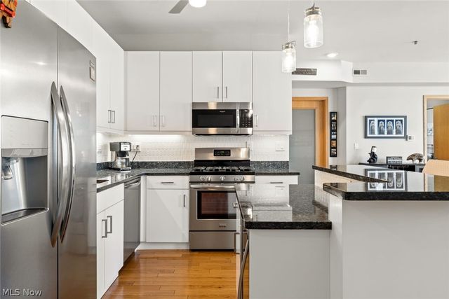 701 W Lakeside Avenue 803, Cleveland, OH 44113