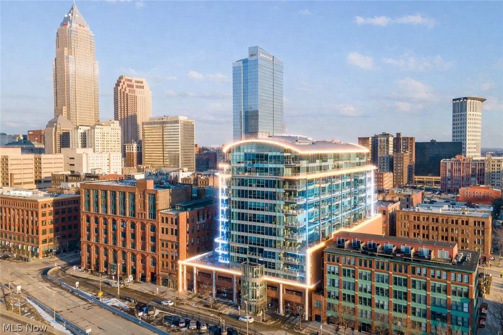 701 W Lakeside Avenue 803, Cleveland, OH 44113