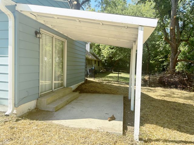 6108 Roselawn Drive, Indianapolis, IN 46226